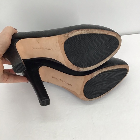 Diane Von Furstenberg Camilla Zipper Leather Booties Black Career Size 7.5 - Picture 11 of 12